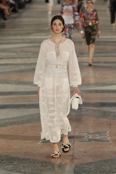 Look 56